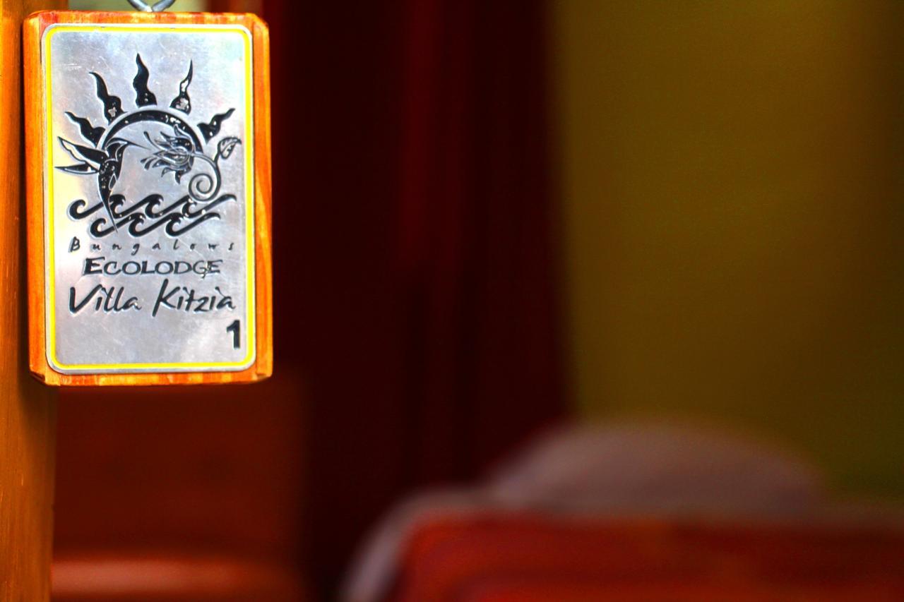 Hotel Villa Kitzia Huacho Bagian luar foto