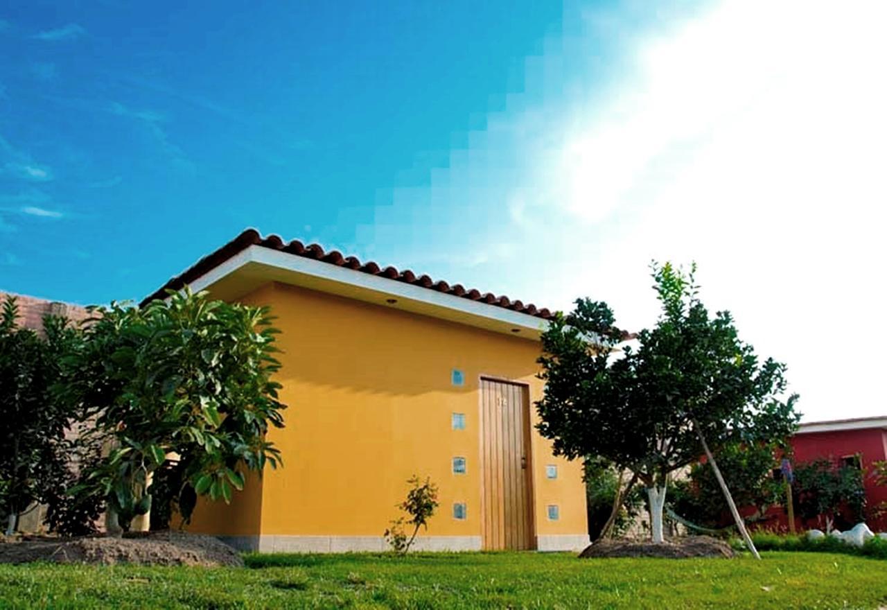 Hotel Villa Kitzia Huacho Bagian luar foto