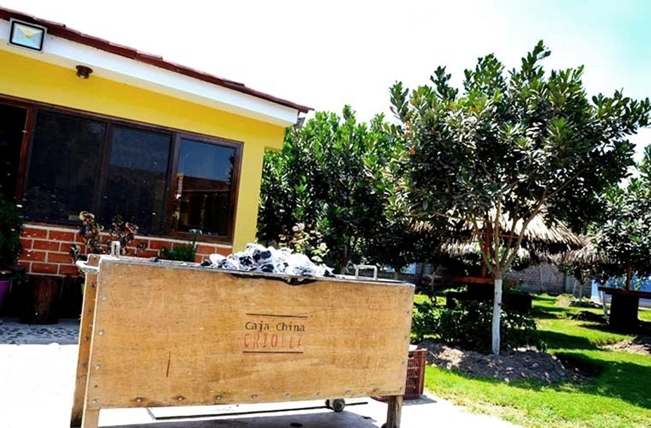 Hotel Villa Kitzia Huacho Bagian luar foto