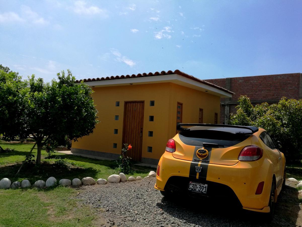 Hotel Villa Kitzia Huacho Bagian luar foto