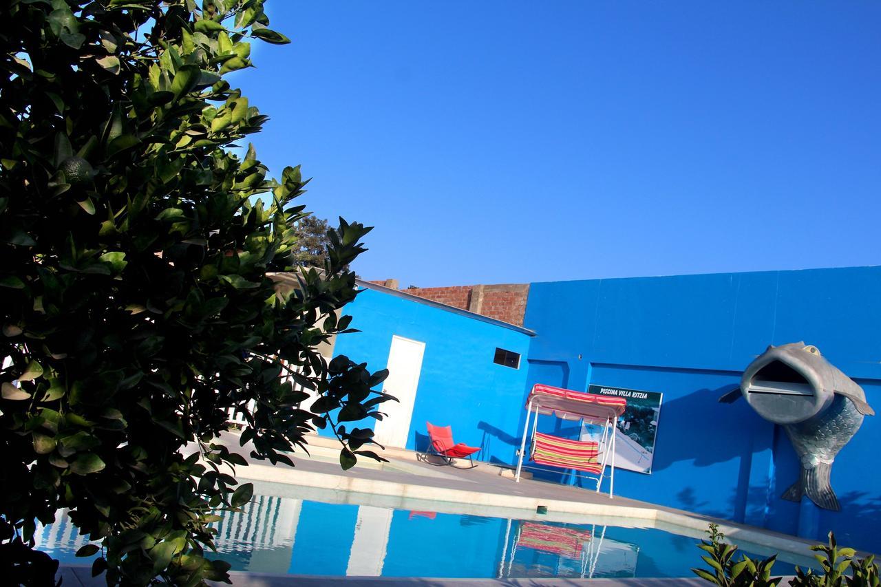 Hotel Villa Kitzia Huacho Bagian luar foto